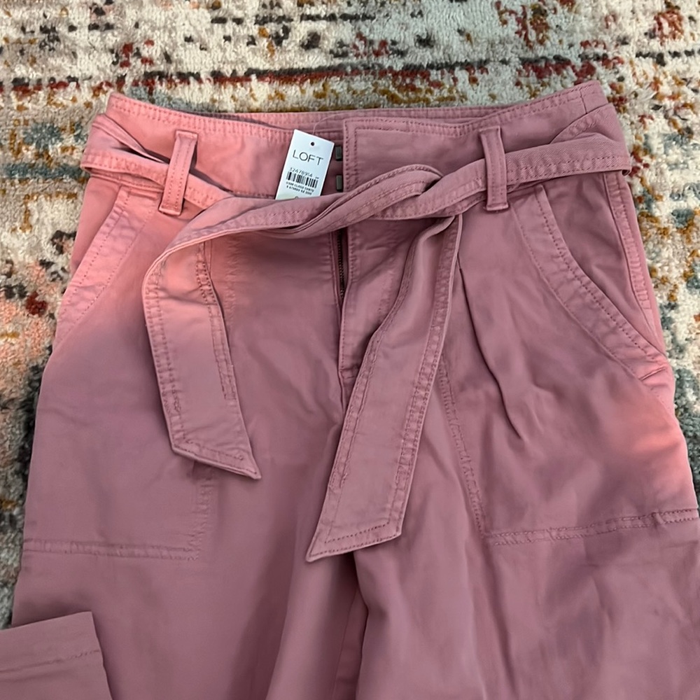 LOFT- New with tag pink pants